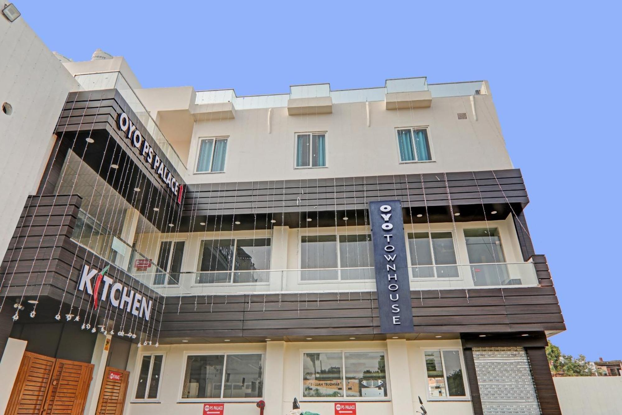 Townhouse P.S.Palace Near Amausi Metro Station Lucknow Esterno foto